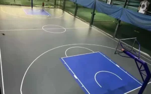 Lapangan Basket Outdoor vs Indoor: