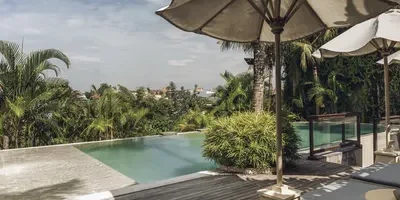 Resort Luxury: